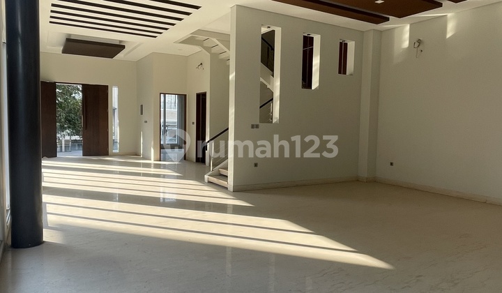 Independent Building Pantai Indah Kapuk Katamaran Indah Ready-to-Live House 300m Luxury Independent Building Pantai Indah Kapuk Katamaran Indah Ready-to-Live House 300m Luxury