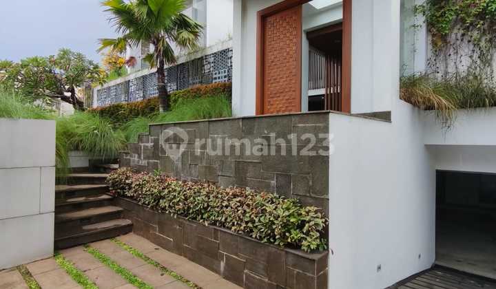 Rumah Baru Modern Tropical Minimalis Luas Tanah 489 M2 Luas Bangunan 654 M2kamar Tidur 5+2kamar Mandi 5+1 ( Kohler )pos Satpam + Toiletkolam Renanglift ( Panoramic )lantai Marmer Import Dan Lokalbasement Bisa 5 Mobil Carport Bisa 3 Mobilac Central Vrv 16 