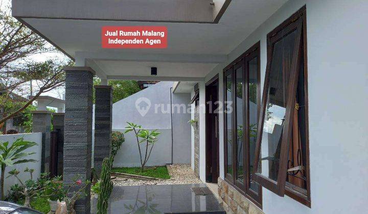 Dijual rumah villa buring luas 200m view pegunungan Timur exit tol sawojajar Malang 2