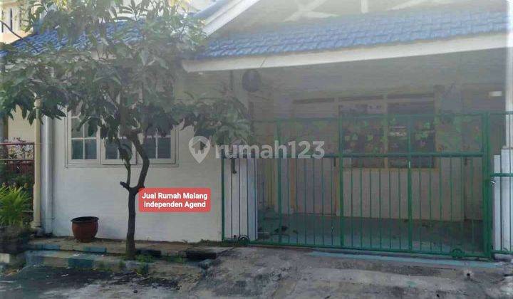 Rumah di Soekarno Hatta Kota Malang SHM Butuh Renovasi Semi Furnished 1