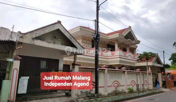 Rumah di Panji suroso kota Malang 2 Lantai SHM Butuh Renovasi Unfurnished 2