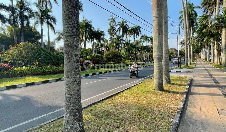 Rumah di Poros raya Ijen Malang HGB langka 2