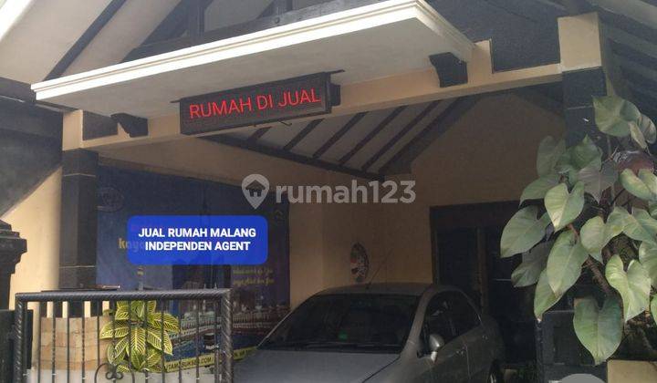 Rumah luas 232m di Jl. Mawar Kota Malang 2 Lantai SHM siap Huni 2