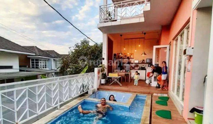 Rumah villa privat pol di Jl. Patimura kota Batu 2 Lantai SHM 1