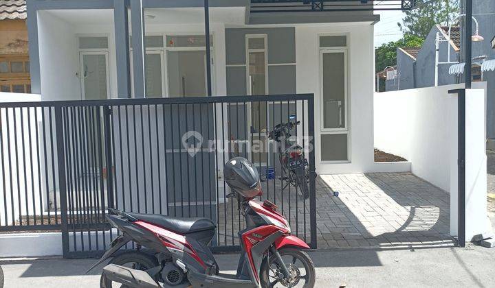 Rumah di Sentani Sawojajar 1 kota Malang 3 kamar baru Selatan 1