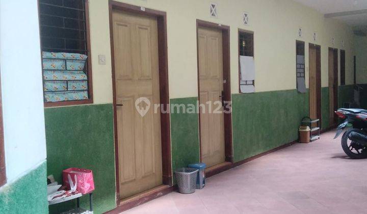 Rumah di Kerto taruno Barat Kampus Brawijaya Malang 2 Lantai SHM 1