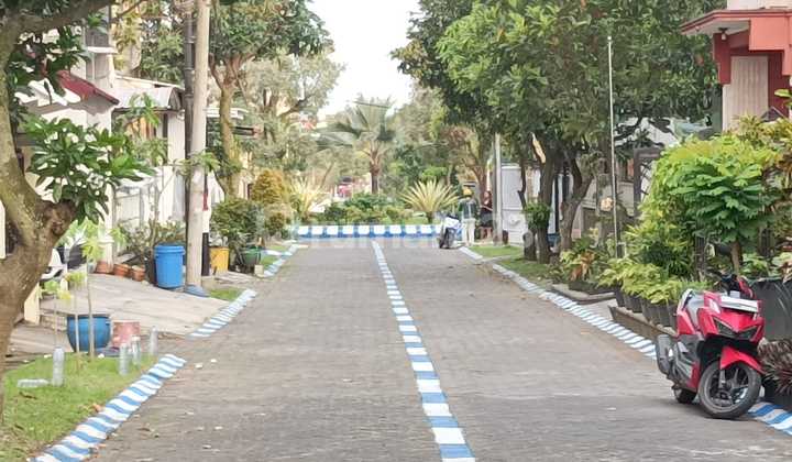 Selling Land Plots Inside Griya Shanta Executive Housing Complex, Malang Selling Land Plots Inside Griya Shanta Executive Housing Complex, Malang