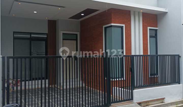 New Ready-to-Occupy House for Sale in Sawojajar Near the Toll Road, SHM 2