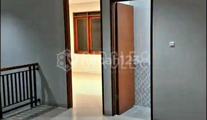 Lanjutkan.. Rumah Keren Di cherry field  Ciganitri Bandung Kota