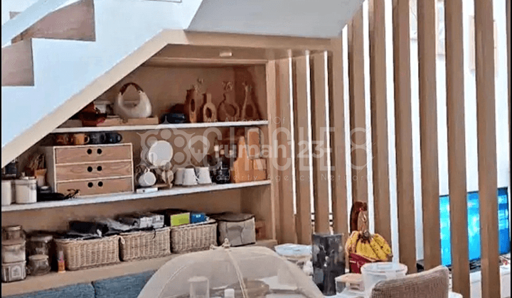 Furnish Rumah Di Cipaheut Selatan Cigadung Sayap Dago Bandung 1