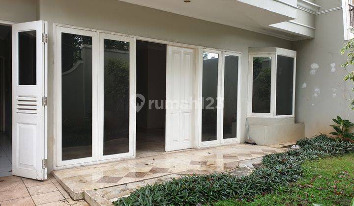 Rumah Modern Siap Huni di Taman Kebon Jeruk Intercon Jakarta Barat 1