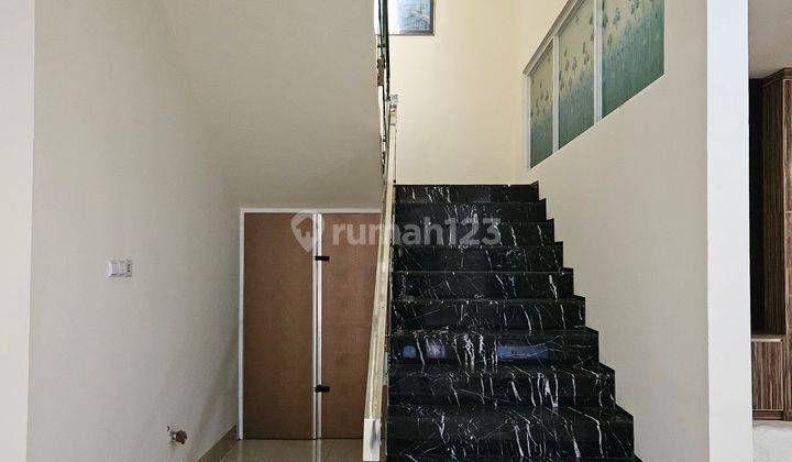 Rumah Mewah Modern Siap Huni Di Green Ville Jakarta Barat  2