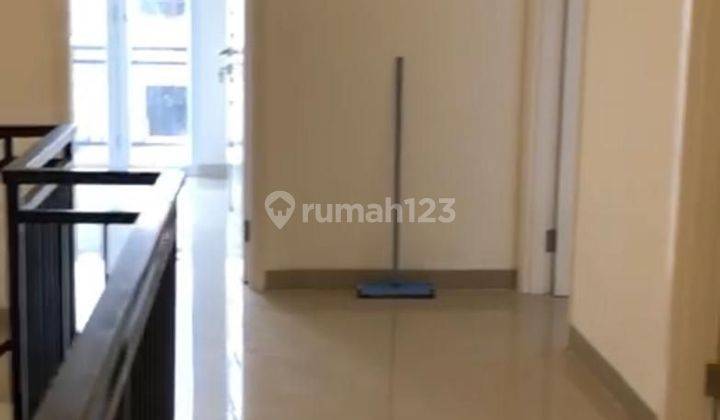 Rumah Modern Siap Huni di Permata Buana Jakarta Barat  2