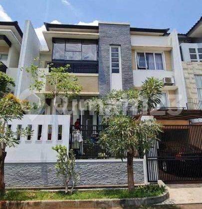 Rumah Siap Huni di Permata Buana Jakarta Barat  1