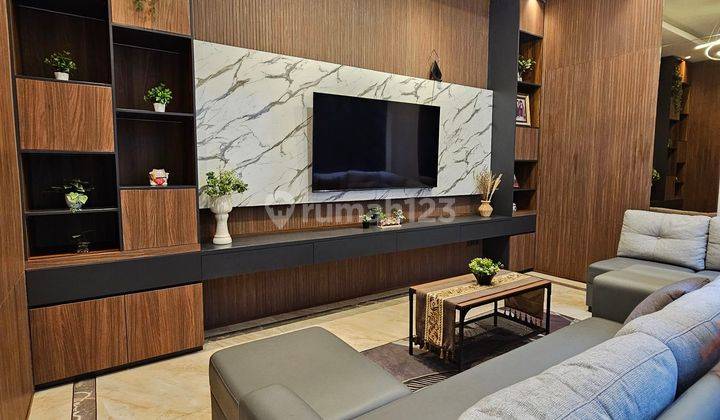 Rumah Modern Lux Siap Huni di Permata Buana Jakarta Barat  2