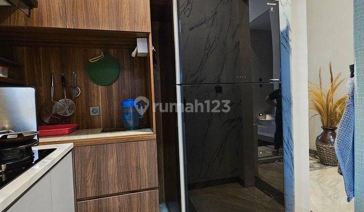 Rumah Modern Lux Siap Huni di Permata Buana Jakarta Barat  2