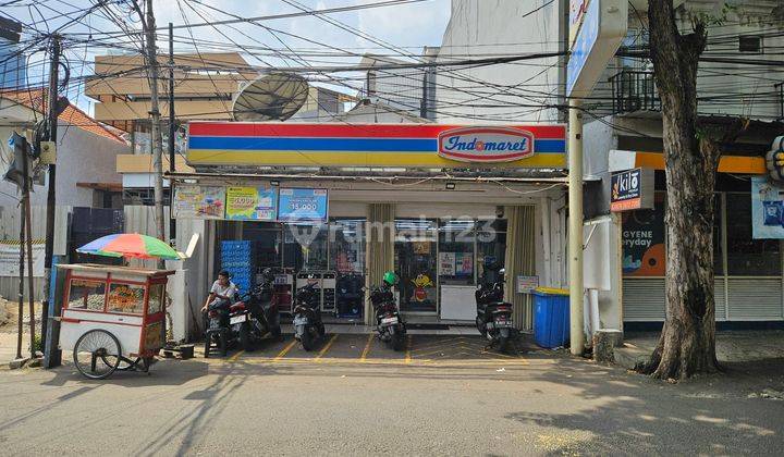 Rumah Tempat Usaha Indomaret di Bendungan Hilir Jakarta Pusat 1