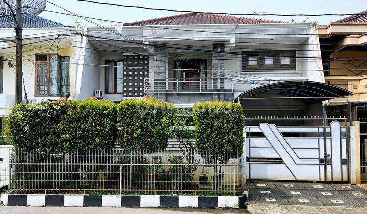 Rumah Mewah Siap Huni Furnished di Green Garden Jakarta Barat  1