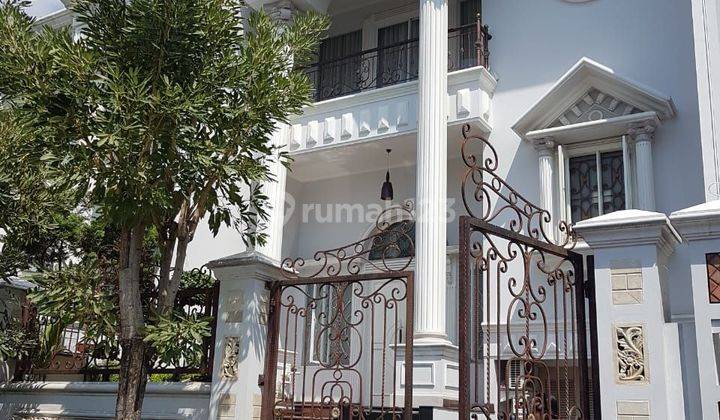 Rumah American Classic di Permata Buana Jakarta Barat  1