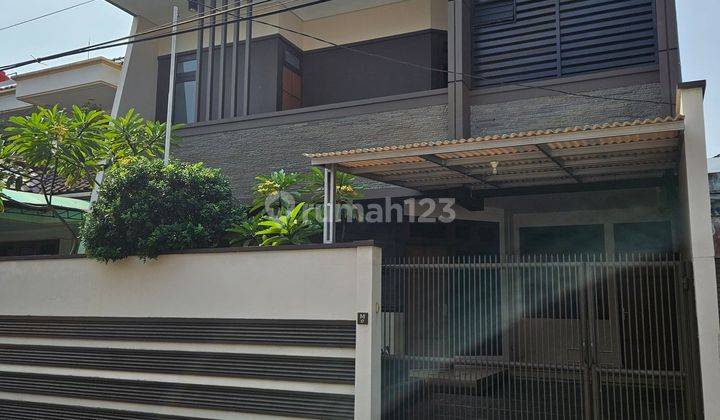 Rumah Modern Siap Huni di Sunrise Garden Jakarta Barat  1