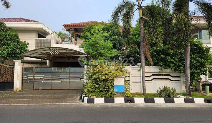 Rumah Boulevard Siap Huni di Taman Kebon Jeruk Intercon Jakarta Barat  1