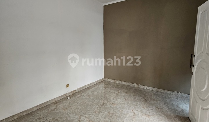 Rumah Siap Huni di Permata Buana Jakarta Barat 2