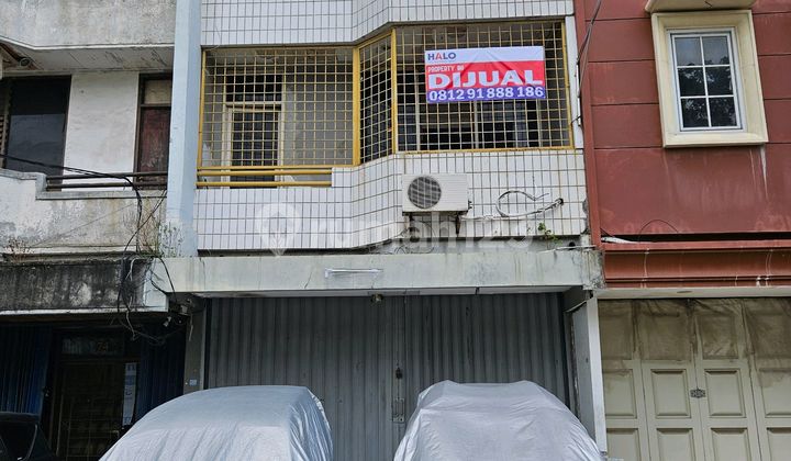 Green Garden Kedoya North Shop House, West Jakarta 1