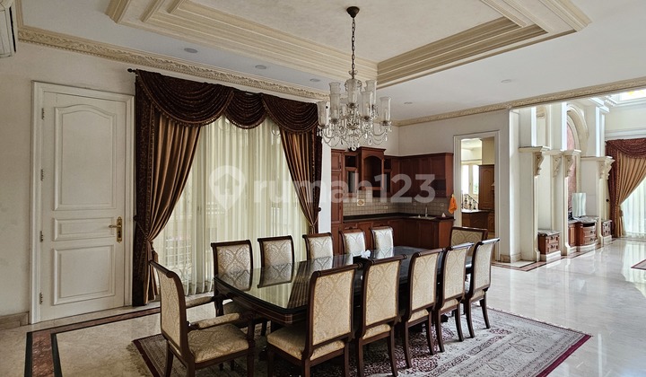 American Classic House in Kebon Jeruk Intercon Garden, West Jakarta 2