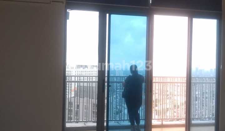 For Rent: Neo Soho Central Park Apartment, West Jakarta