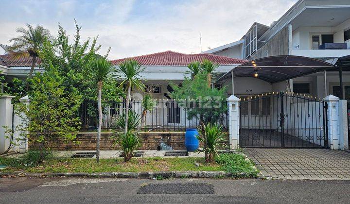 Rumah Hitung Tanah Di Taman Kebon Jeruk Intercon Jakarta Barat  1