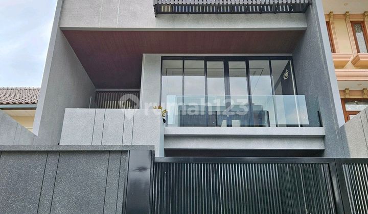 The Only One Modern House in Taman Permata Buana, West Jakarta 2