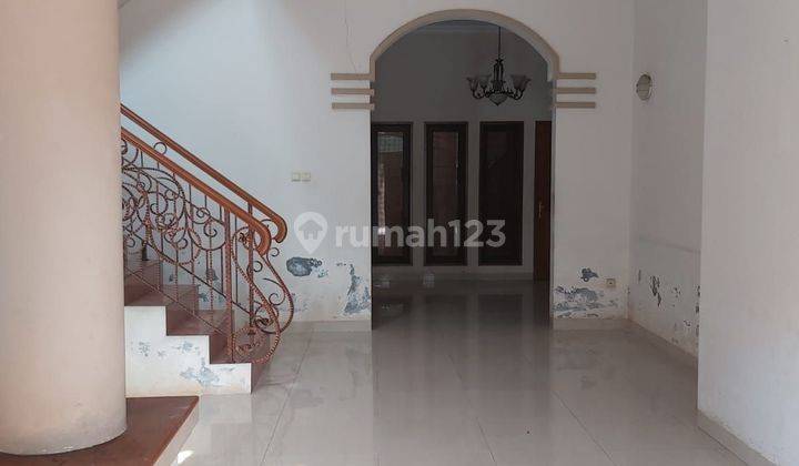 Rumah Siap Huni Di Green Garden Jakarta Barat  1