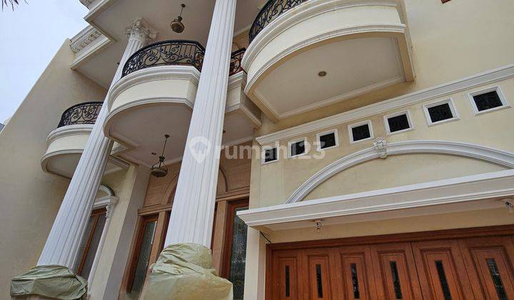 Rumah Mewah European Style Di Green Garden Jakarta Barat  1