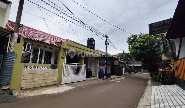 rumah tengah kota hanya 2 menit ke gerbang tol sentul di jalan baru perumahan duta kencana 2 2