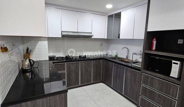 Disewakan Unit Apartemen Taman Anggrek Kondominium  2