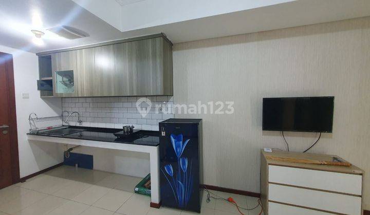 Disewakan Unit Apartemen Royal Mediterania Garden 2