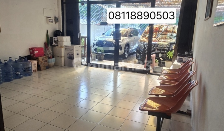 Cheap For Sale 3.5-Story Hook House in Central Jakarta by Main Road 1