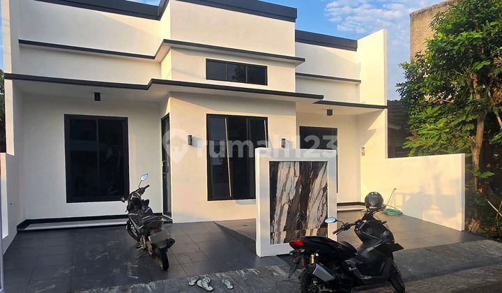 Dijual Rumah Cantik.posisi Hook Citra Raya Dekat Mall