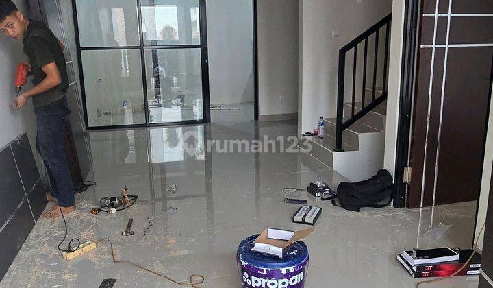 Dijual Rumah Baru 2 Lantai Citra Raya Jalan Utama 3 Mobil Rumah 2