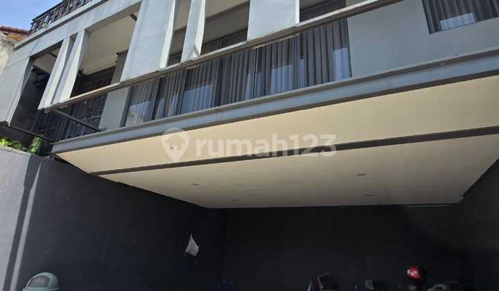 Tropical Courtyard Minimalist House, Furnished. Suitable for a Residence or Villa. Within a Compound, in Setiabudi Bandung. 2