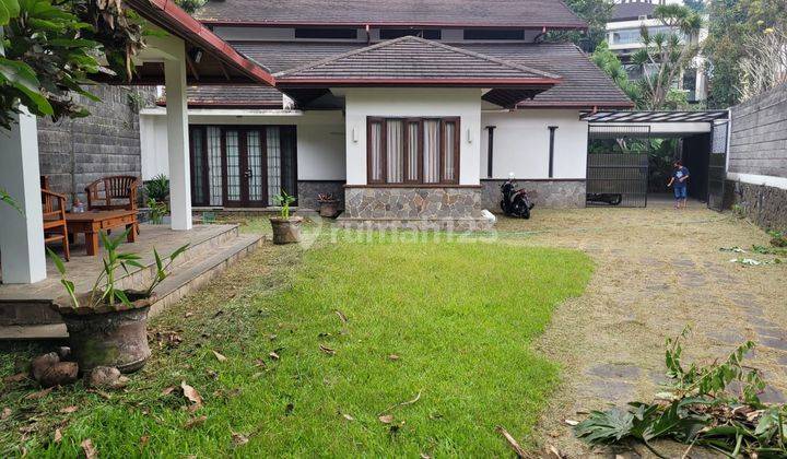 Rumah Kebun Besar Ada Kolam Renang, Di Hegarmanah Setiabudi  1