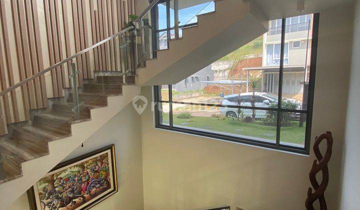 Rumah Mewah View Citylight di Resor Dago Pakar, Bandung Utara 11