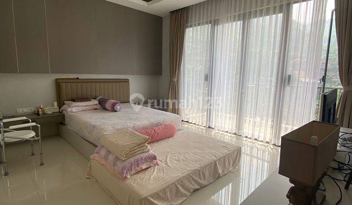 Rumah Mewah View Citylight di Resor Dago Pakar, Bandung Utara 15