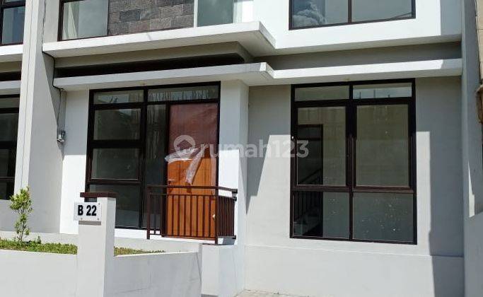 Hunian Baru Desain Minimalis di Kolmas Regency, Cimahi 1