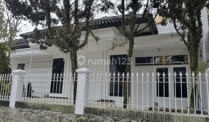  Rumah Bagus 1 Lantai Dekat Dengan Komplek Setraduta Bandung 1