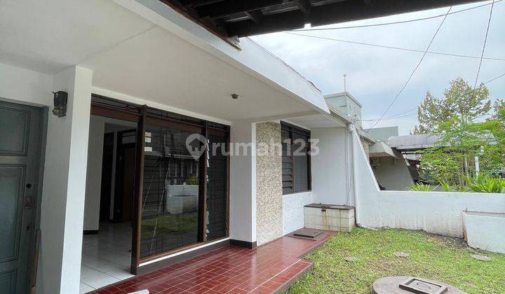 Rumah Nyaman Sangat Terawat di Jl Permata Indah 1