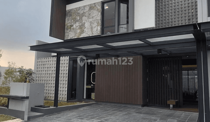 Hunian Premium  New Cluster Hillary, Summarecon Bandung 2