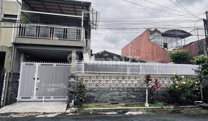 Well-Maintained House in Turangga, South Bandung - Comfortable Environment & Access