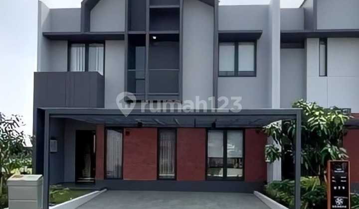 Rumah Mewah Strategis Hanya 10 Menit Ke Mall Terbesar di Bandung
