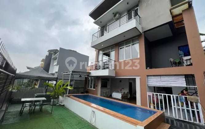 Translation: For Sale: Villa in Dago Pakar with Great View and Private Pool, 24-Hour Security
